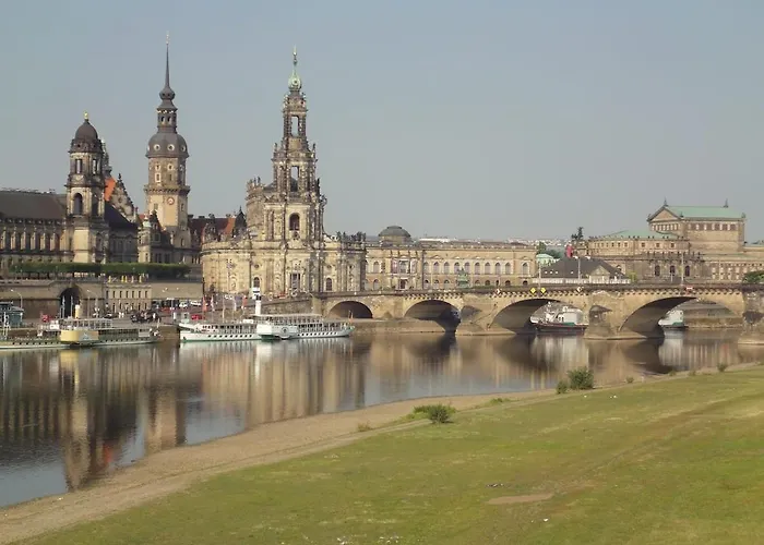 Apartman 4 Raum Mit Balkon Auf 120sqm In Lage