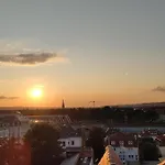4 Raum Mit Balkon Auf 120sqm In Lage