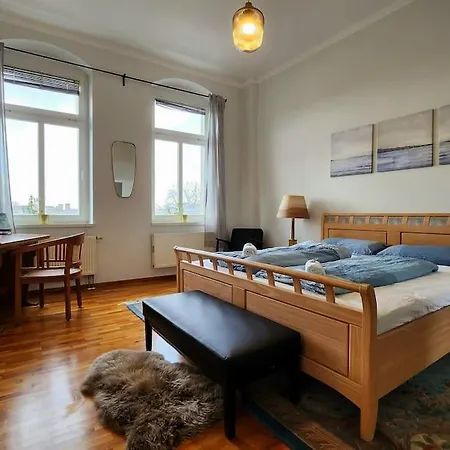 アパート 4 Raum Mit Balkon Auf 120sqm In Lage *